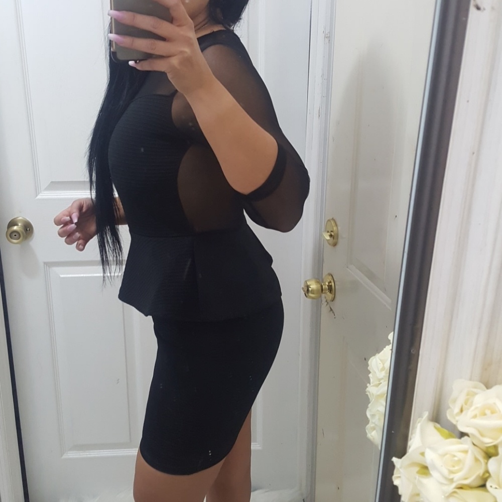 Dress - Picture 3 of 4